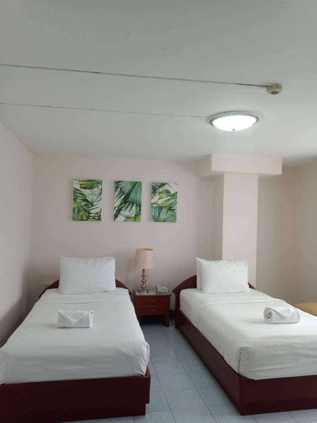 Regent Lodge Lampang Exterior foto