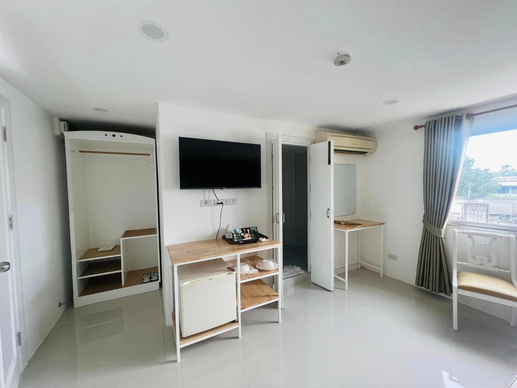 Regent Lodge Lampang Exterior foto