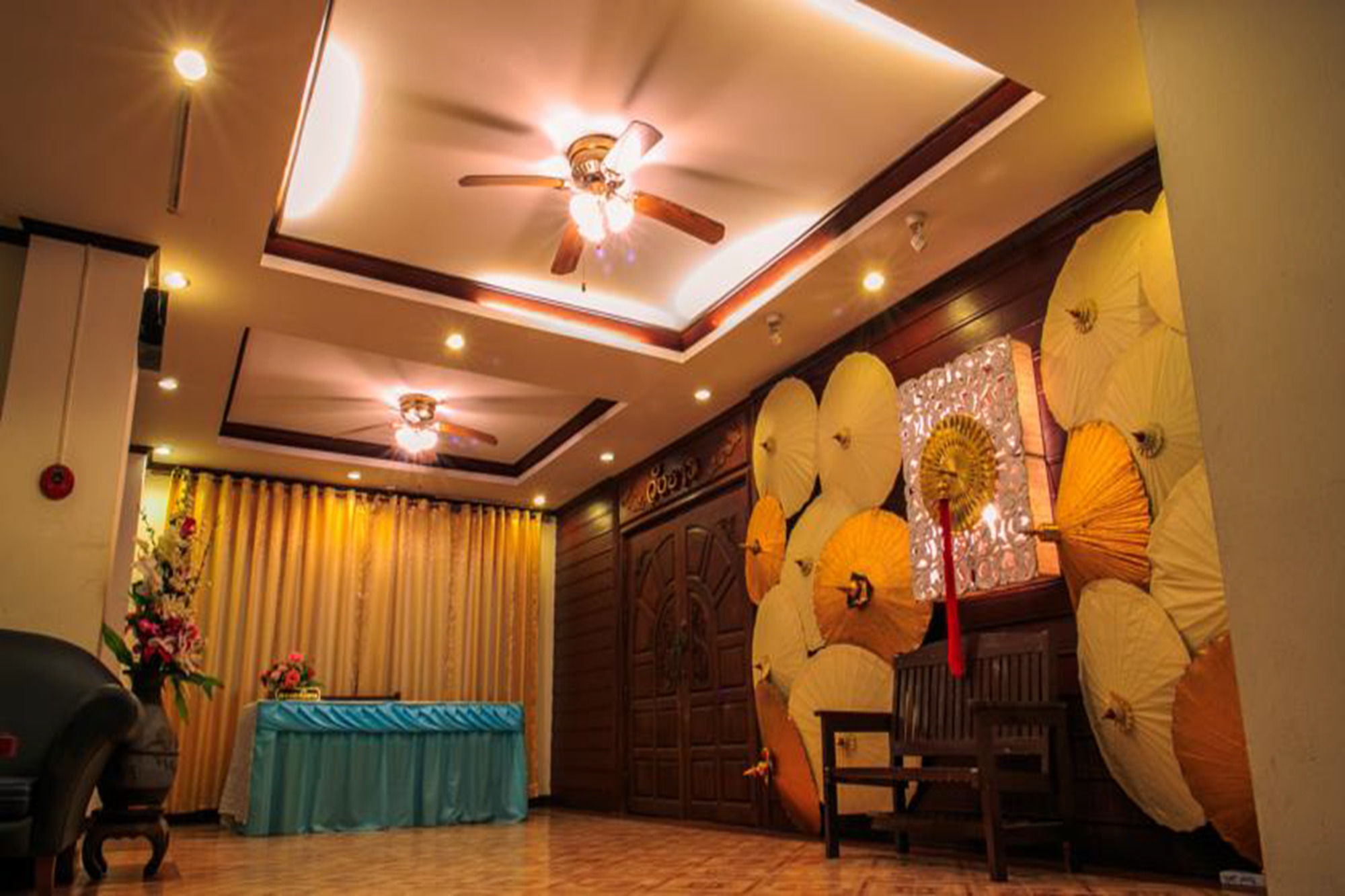 Regent Lodge Lampang Exterior foto